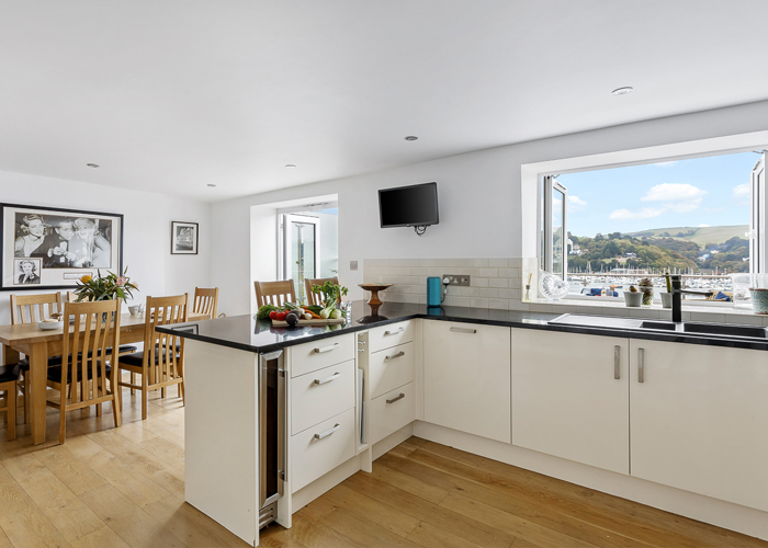 Kittiwake kitchen diner